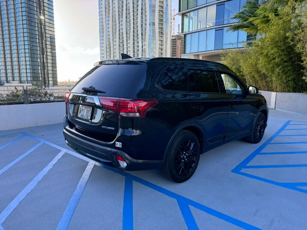 2018 Mitsubishi Outlander 1-Owner, Extra Clean - 22633609 - 19