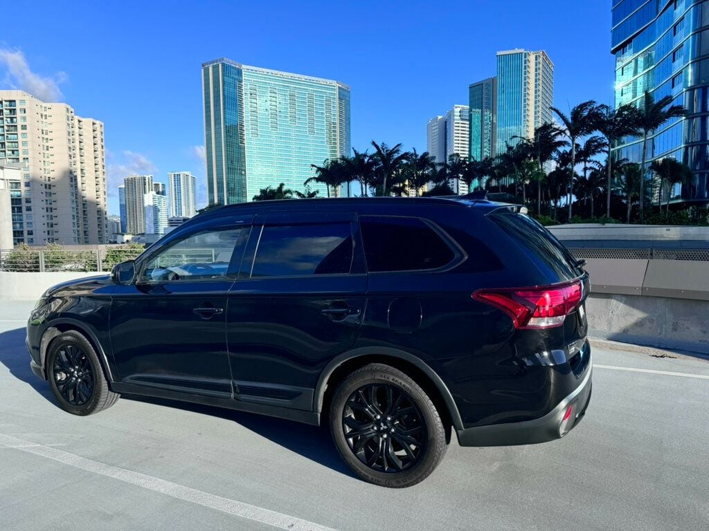 2018 Mitsubishi Outlander 1-Owner, Extra Clean - 22633609 - 5