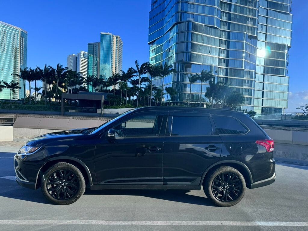 2018 Mitsubishi Outlander 1-Owner, Extra Clean - 22633609 - 8