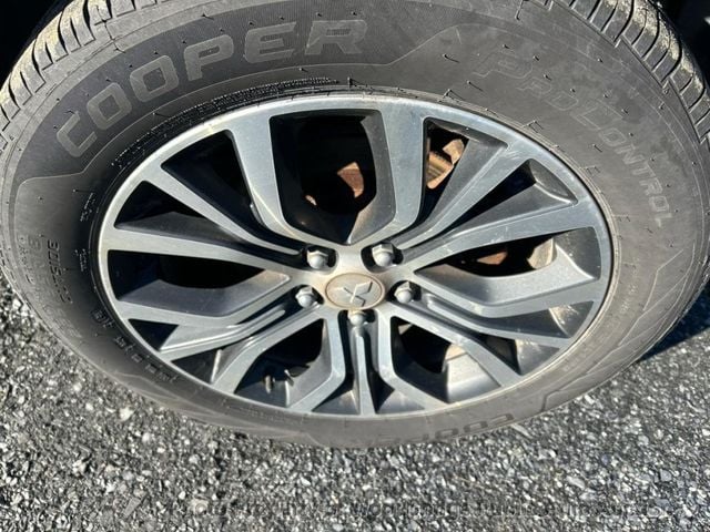 2018 Mitsubishi Outlander ES AWC - 22952573 - 8