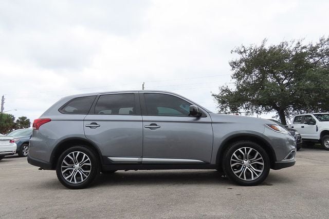 2018 MITSUBISHI OUTLANDER ES FWD - 22632262 - 33