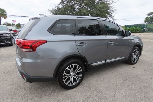 2018 MITSUBISHI OUTLANDER ES FWD - 22632262 - 6