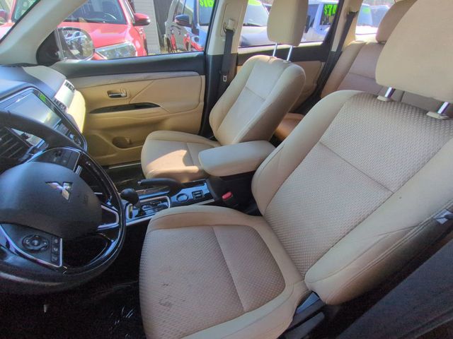 2018 Mitsubishi Outlander SE FWD - 22973116 - 13