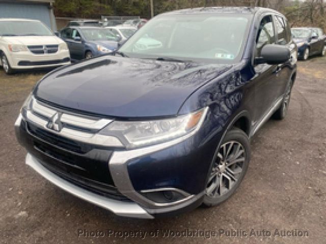 2018 Mitsubishi Outlander SE S-AWC - 23011606 - 0
