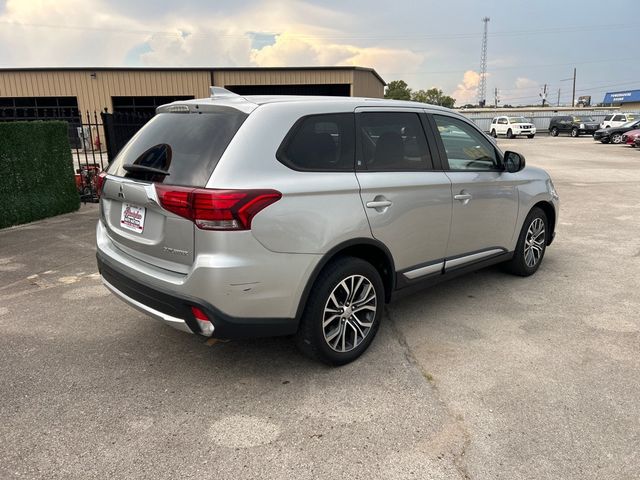 2018 Mitsubishi Outlander SE S-AWC - 23085232 - 3