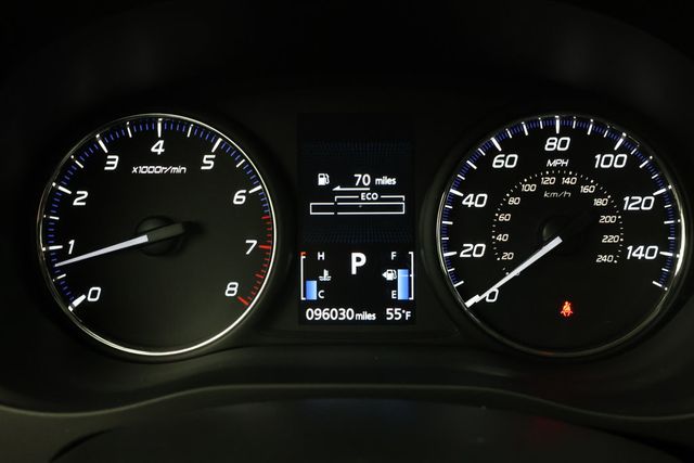 2018 Mitsubishi Outlander SE with Power Glass Sunroof and LED Foglights - 22937969 - 11