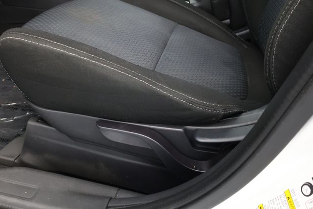 2018 Mitsubishi Outlander SE with Power Glass Sunroof and LED Foglights - 22937969 - 8