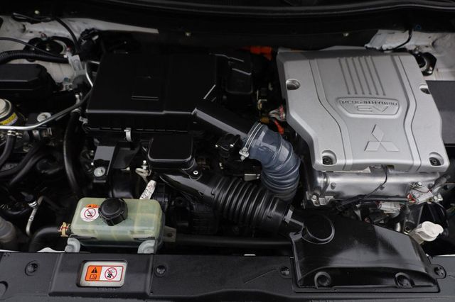 2018 Mitsubishi Outlander PHEV GT - 23094550 - 13