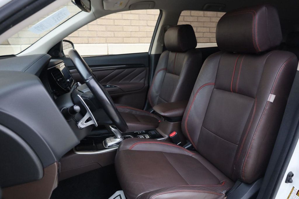 Mitsubishi Outlander photo 18