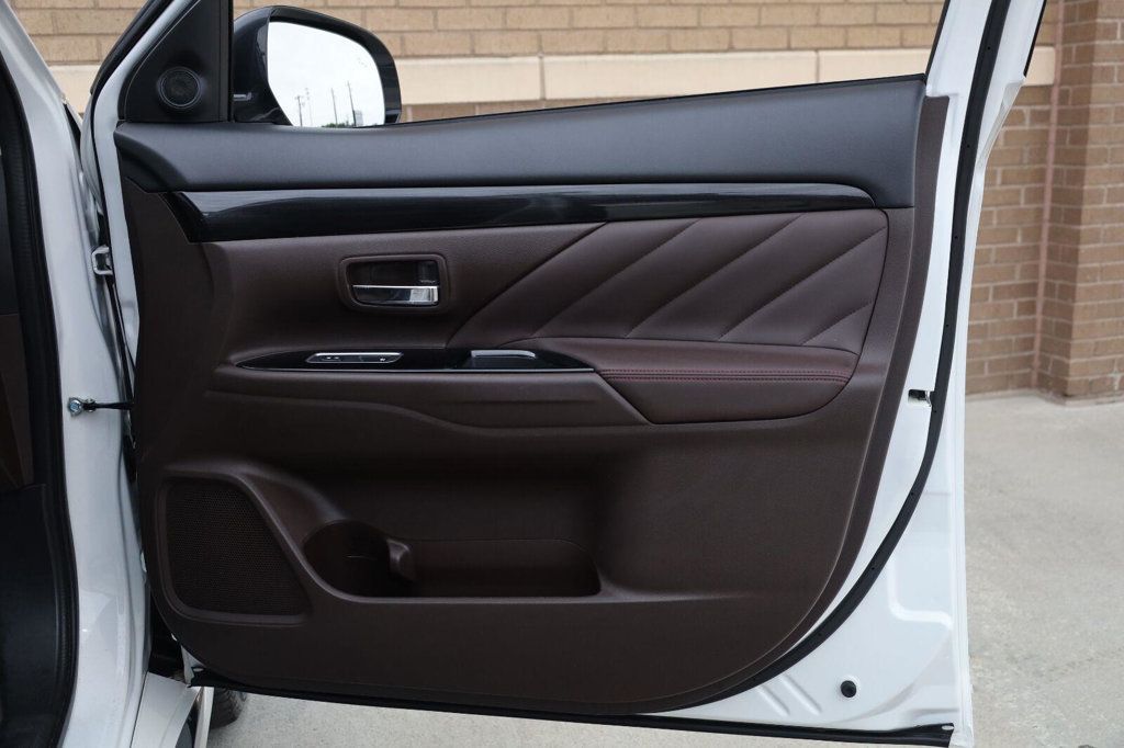 Mitsubishi Outlander photo 27