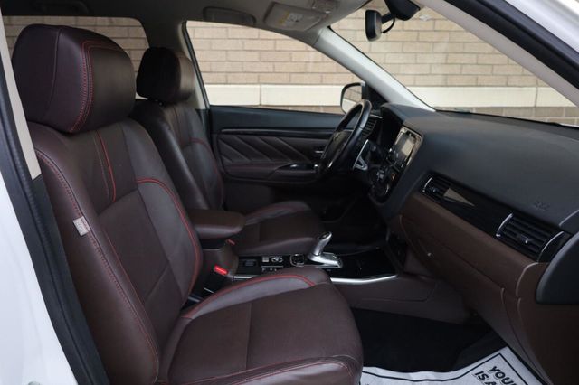 2018 Mitsubishi Outlander PHEV GT - 23094550 - 27