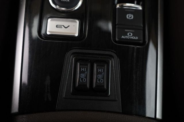 2018 Mitsubishi Outlander PHEV GT - 23094550 - 50