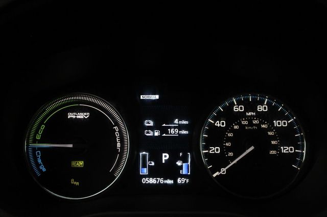 2018 Mitsubishi Outlander PHEV GT - 23094550 - 52