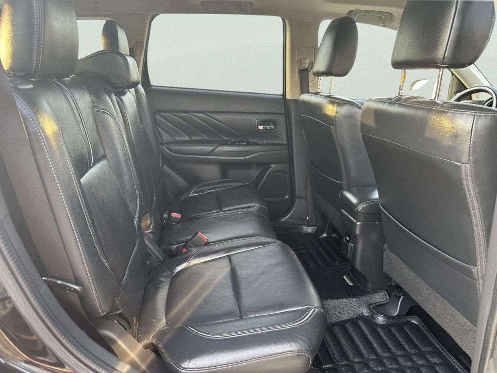 2018 Mitsubishi Outlander PHEV GT S-AWC - 23006136 - 15