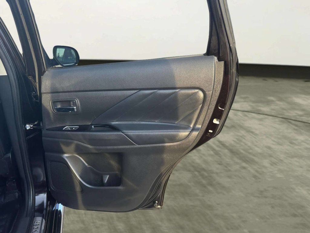 2018 Mitsubishi Outlander PHEV GT S-AWC - 23006136 - 16