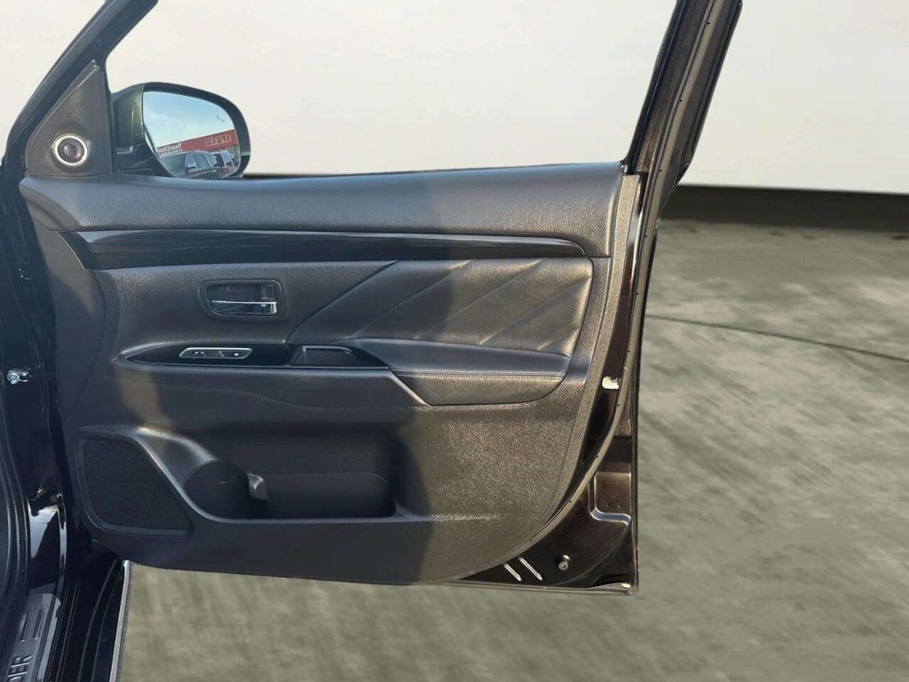 2018 Mitsubishi Outlander PHEV GT S-AWC - 23006136 - 22