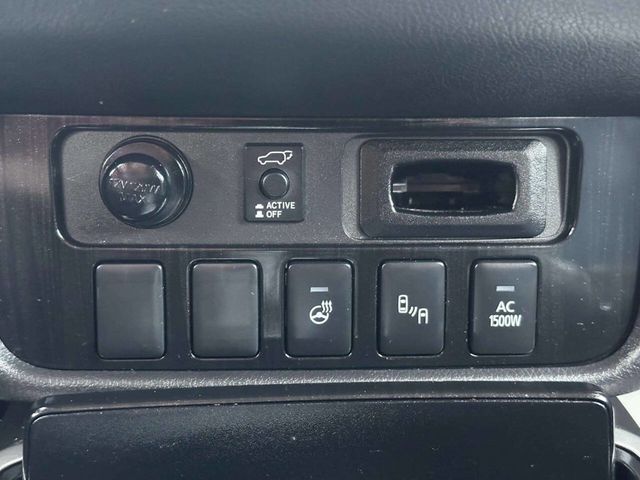 2018 Mitsubishi Outlander PHEV GT S-AWC - 23006136 - 32