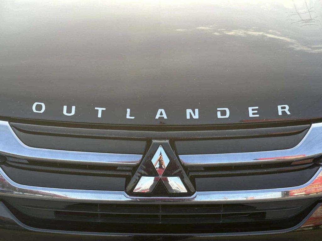 2018 Mitsubishi Outlander PHEV GT S-AWC - 23006136 - 40