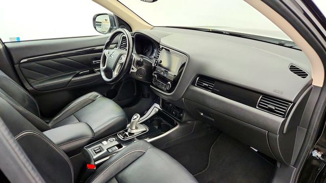 2018 Mitsubishi Outlander PHEV SEL S-AWC - 23097440 - 23