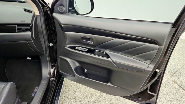 2018 Mitsubishi Outlander PHEV SEL S-AWC - 23097440 - 24