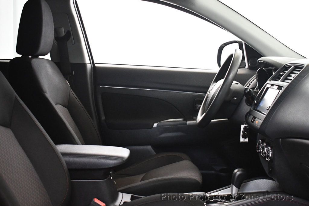 2018 Mitsubishi Outlander Sport ES photo 12