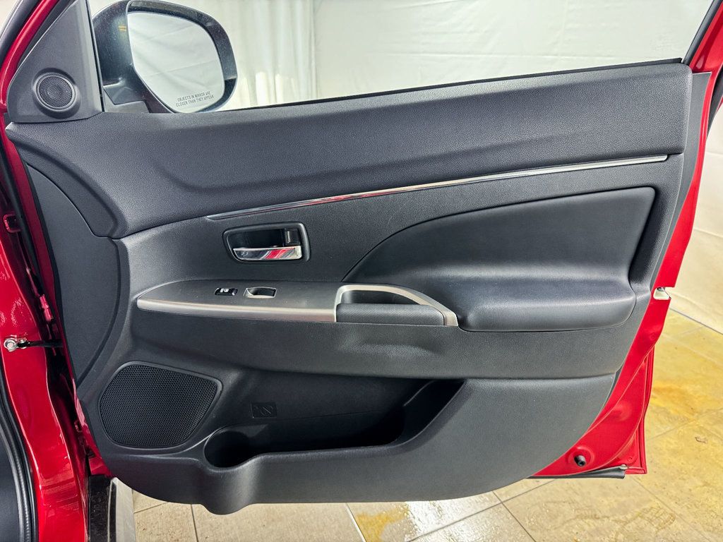 2018 Mitsubishi Outlander Sport SE 4WD - 23010916 - 16