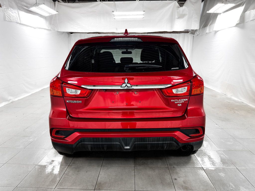 2018 Mitsubishi Outlander Sport SE 4WD - 23010916 - 4
