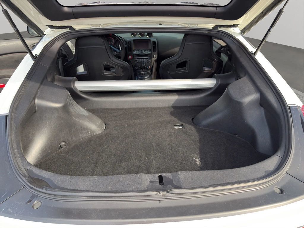 2018 Nissan 370Z Coupe NISMO Automatic - 23013373 - 24