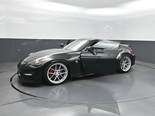 2018 Nissan 370Z Coupe NISMO Automatic - 23010857 - 30
