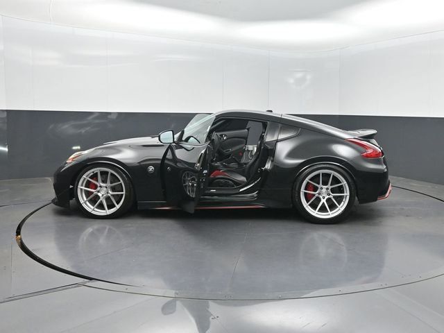 2018 Nissan 370Z Coupe NISMO Automatic - 23010857 - 33