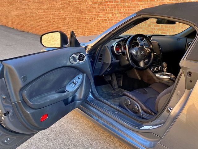 2018 Nissan 370Z Roadster Automatic - 23001798 - 6