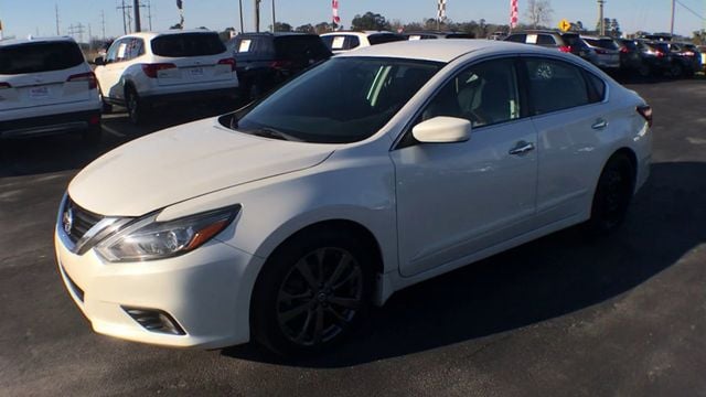 2018 Nissan Altima 2.5 - 22774838 - 3