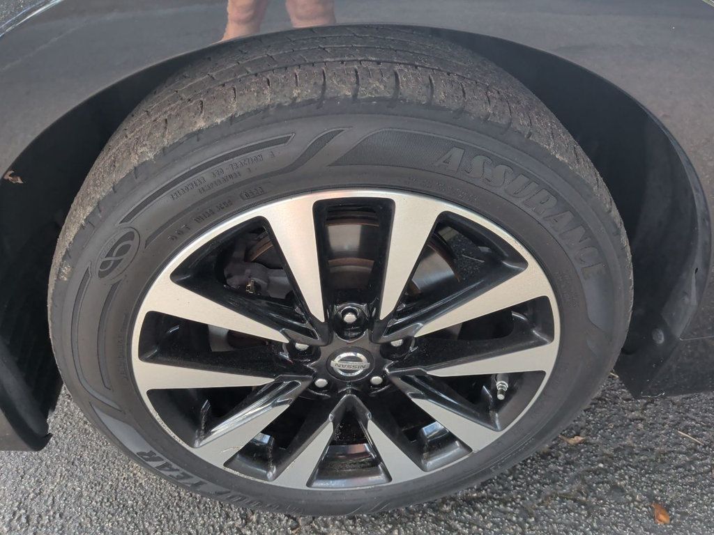 Nissan Altima photo 10