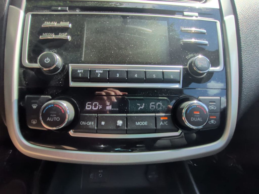 Nissan Altima photo 19