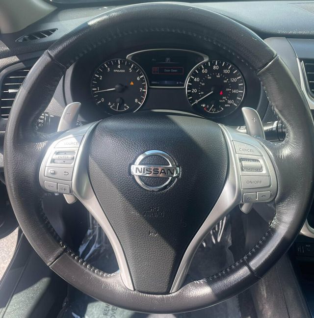 2018 Nissan Altima 2.5 - 22543980 - 19