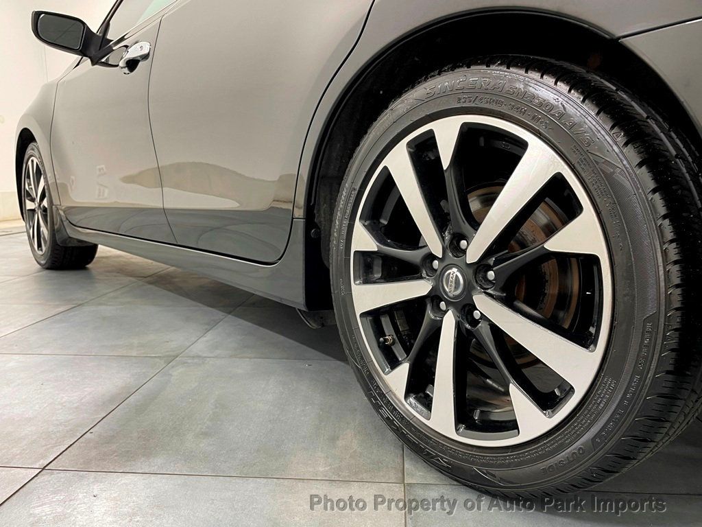 2018 Nissan Altima 2.5 SR Sedan - 21759692 - 34