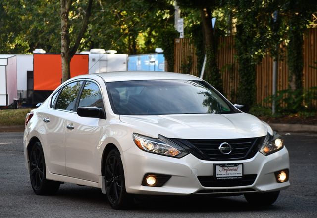 2018 Nissan Altima 2.5 SR Sedan - 22907021 - 13