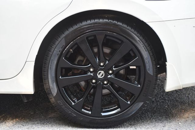 2018 Nissan Altima 2.5 SR Sedan - 22907021 - 16
