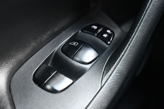 2018 Nissan Altima 2.5 SR Sedan - 22907021 - 18