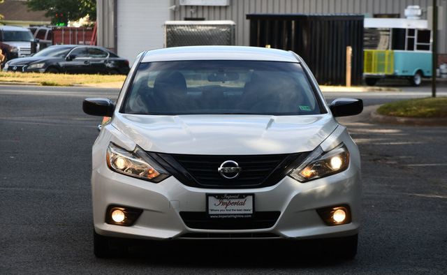 2018 Nissan Altima 2.5 SR Sedan - 22907021 - 1