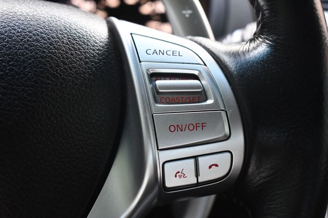 2018 Nissan Altima 2.5 SR Sedan - 22907021 - 24