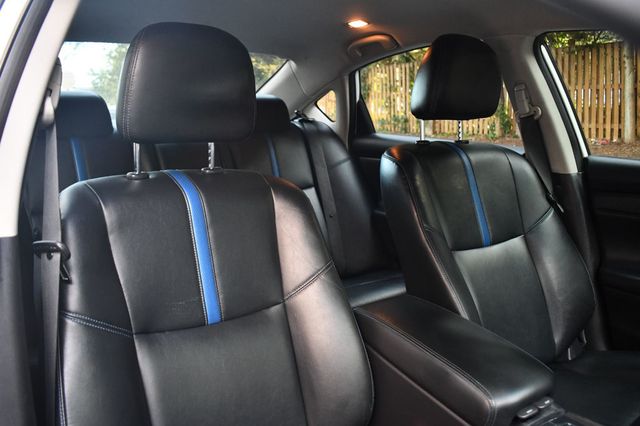 2018 Nissan Altima 2.5 SR Sedan - 22907021 - 29