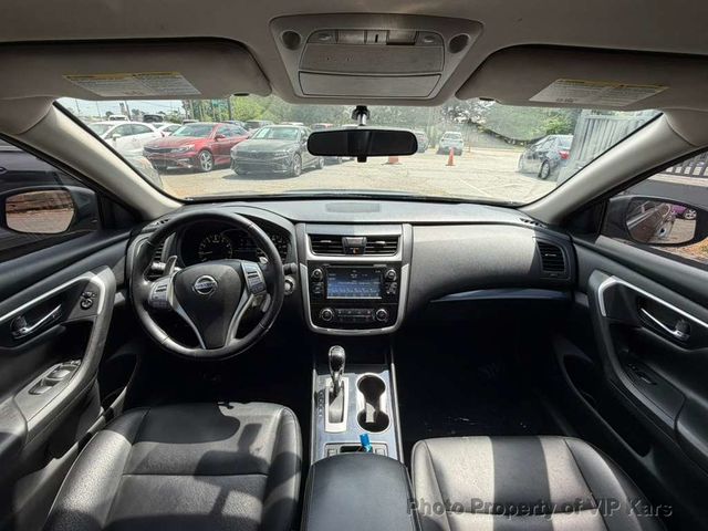 2018 Nissan Altima 2.5 SR Sedan - 23015482 - 12
