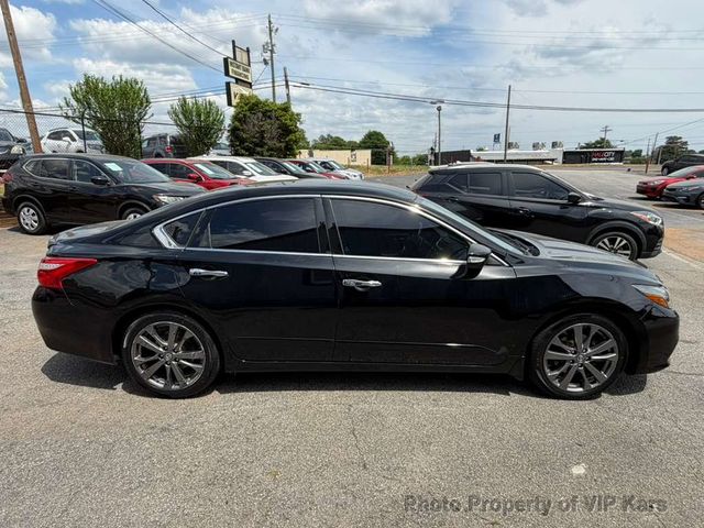 2018 Nissan Altima 2.5 SR Sedan - 23015482 - 3