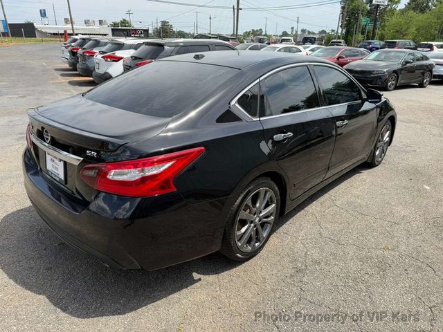2018 Nissan Altima 2.5 SR Sedan - 23015482 - 4