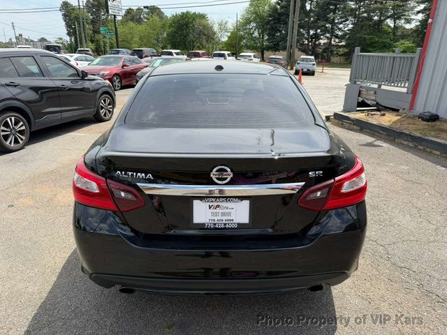 2018 Nissan Altima 2.5 SR Sedan - 23015482 - 5