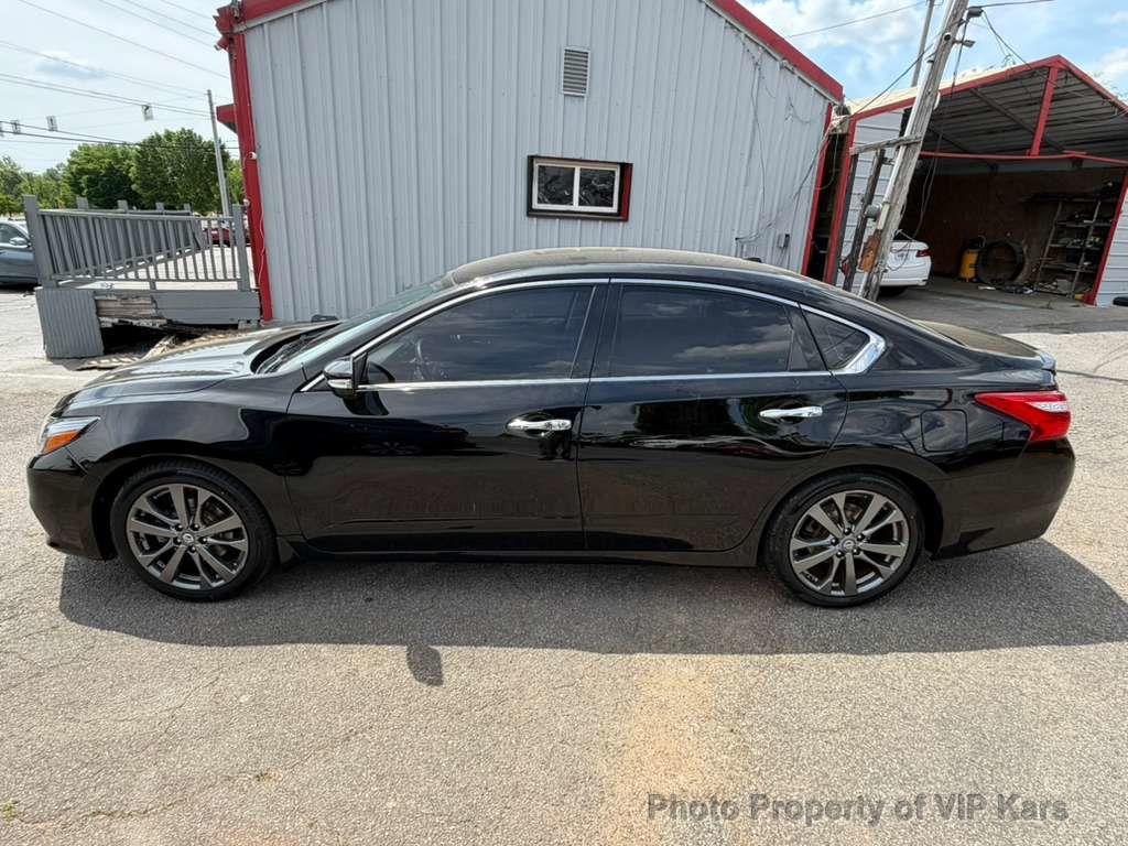 2018 Nissan Altima 2.5 SR Sedan - 23015482 - 7