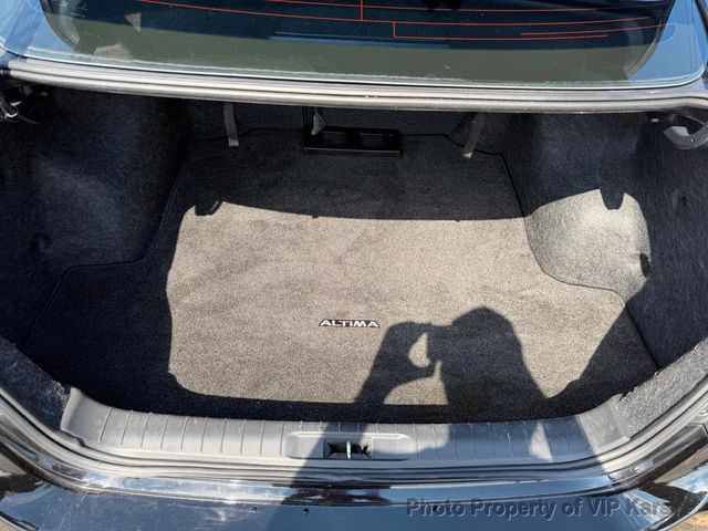 2018 Nissan Altima 2.5 SR Sedan - 23018142 - 19