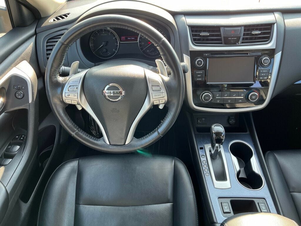 2018 Nissan Altima 2.5 SR Sedan - 22631280 - 11