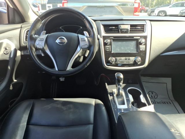 2018 Nissan Altima 2.5 SR Sedan - 23081932 - 14